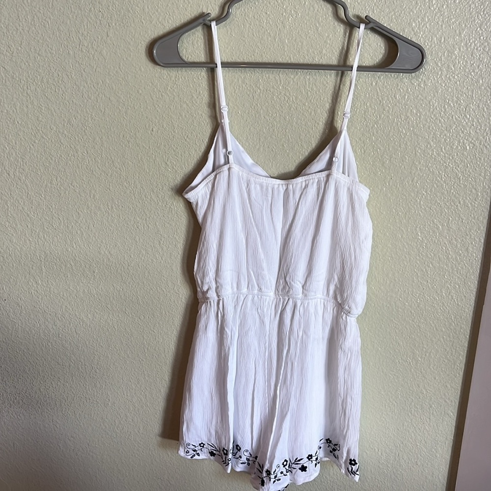 Romper - Picture 2 of 2